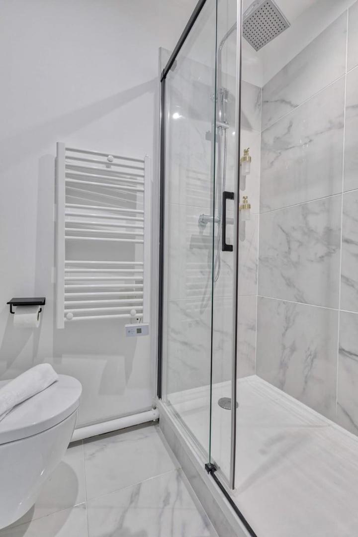 Appartement Renove Proche Arc Triomphe - 2P Paris Luaran gambar